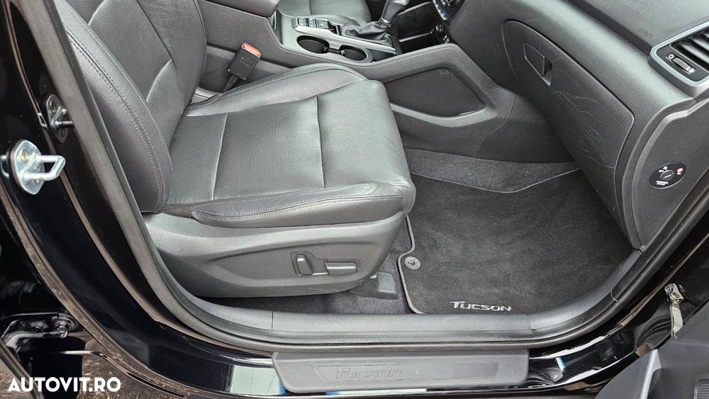 Hyundai Tucson blue 1.7 CRDi 2WD DCT Premium - 33