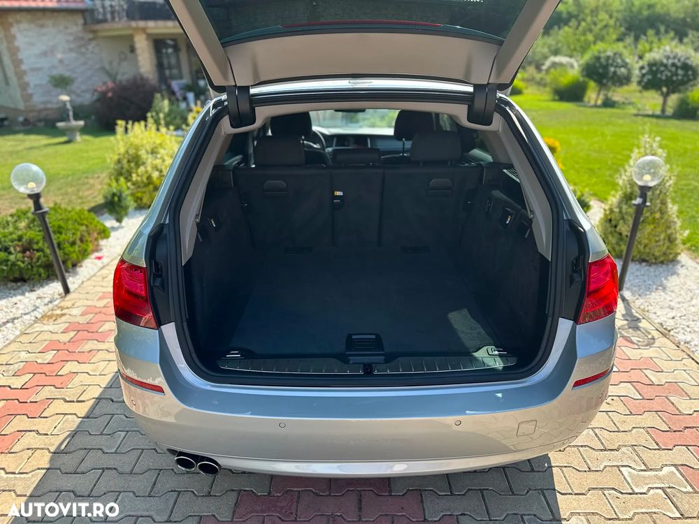BMW Seria 5 525d xDrive AT - 9