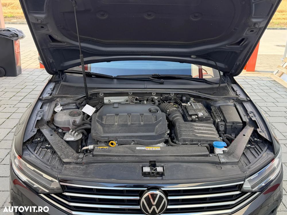 Volkswagen Passat 2.0 TDI DSG Comfortline - 19
