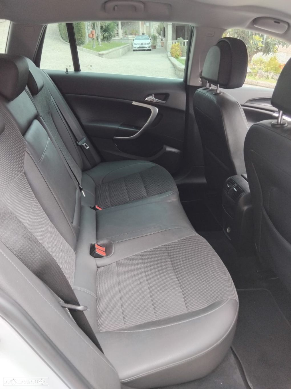 Opel Insignia Sports Tourer 2.0 CDTi Cosmo ecoFLEX - 9