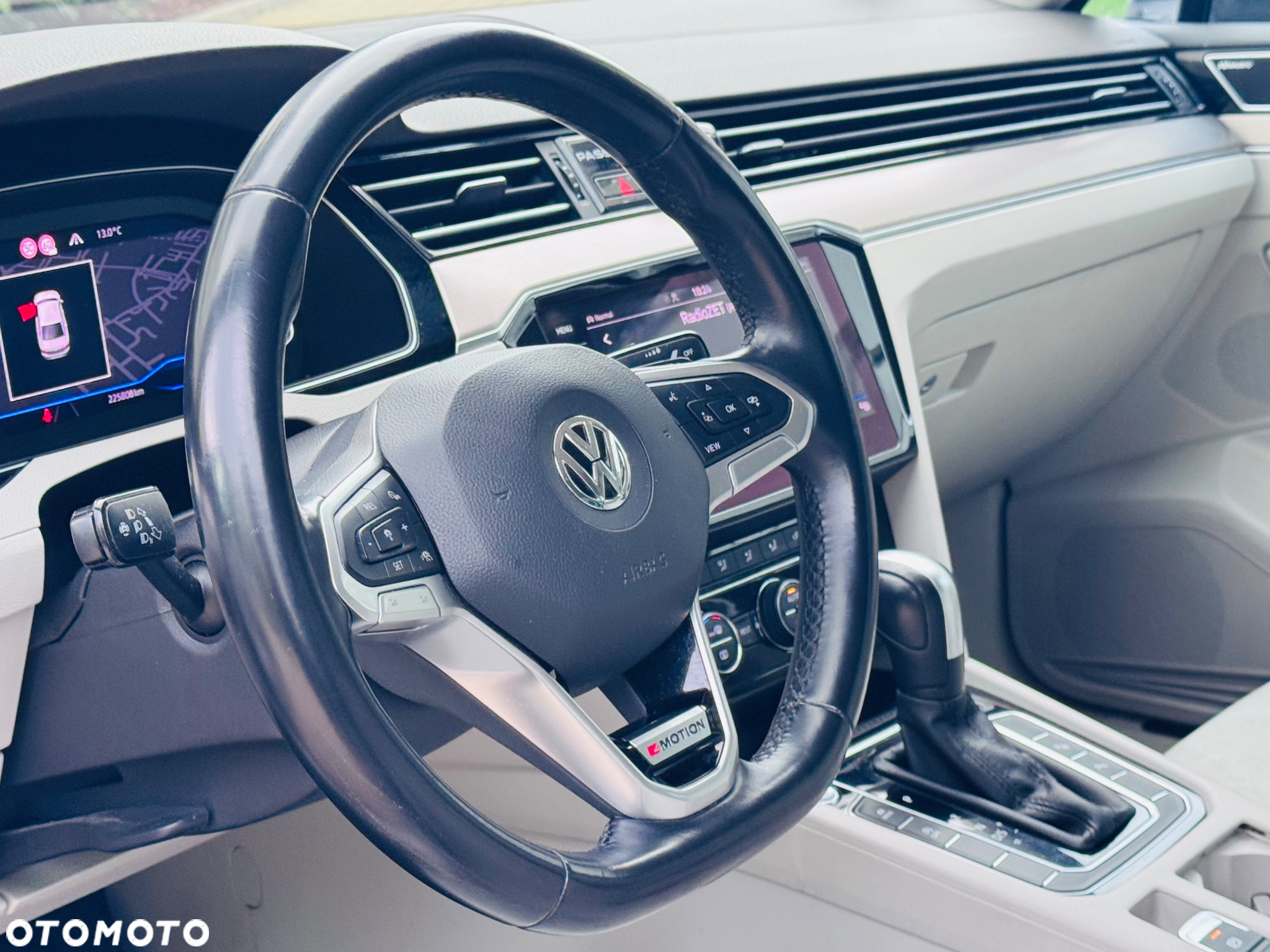 Volkswagen Passat 2.0 TDI Bi-Turbo BMT 4Mot Highline DSG - 28