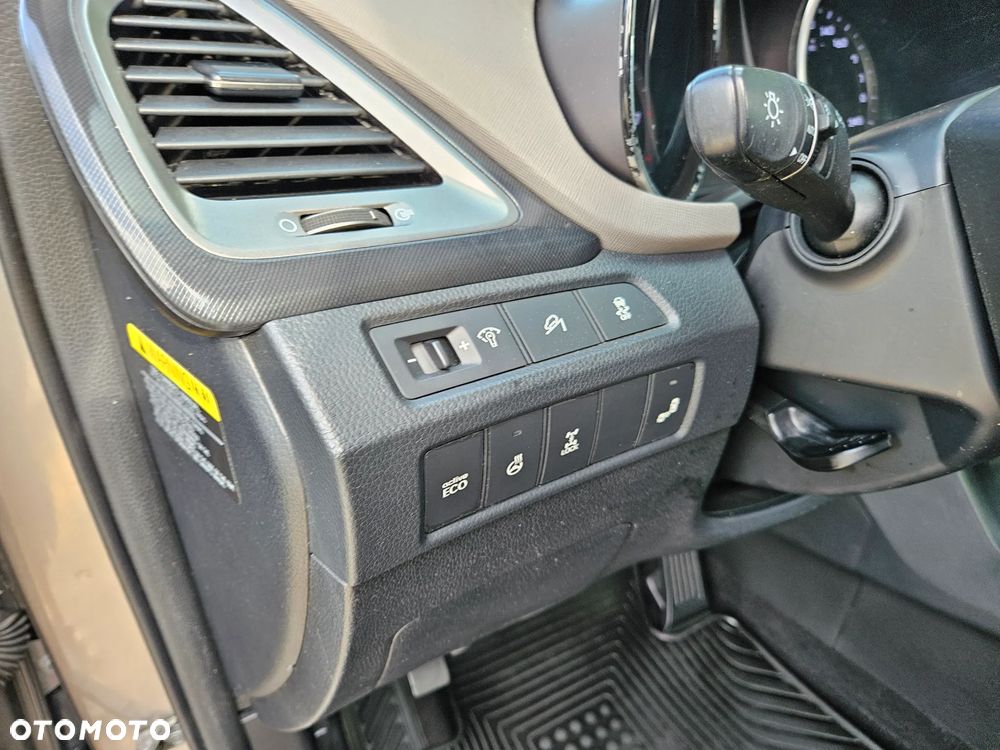 Hyundai Santa Fe - 12