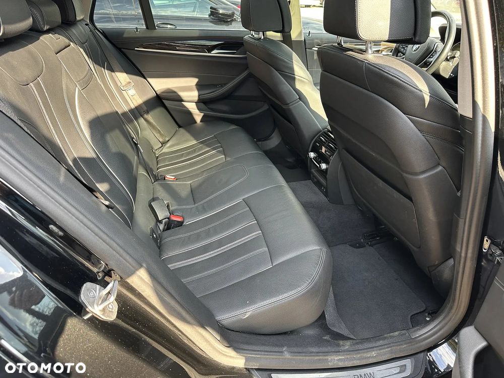 BMW Seria 5 540d xDrive Luxury Line - 24