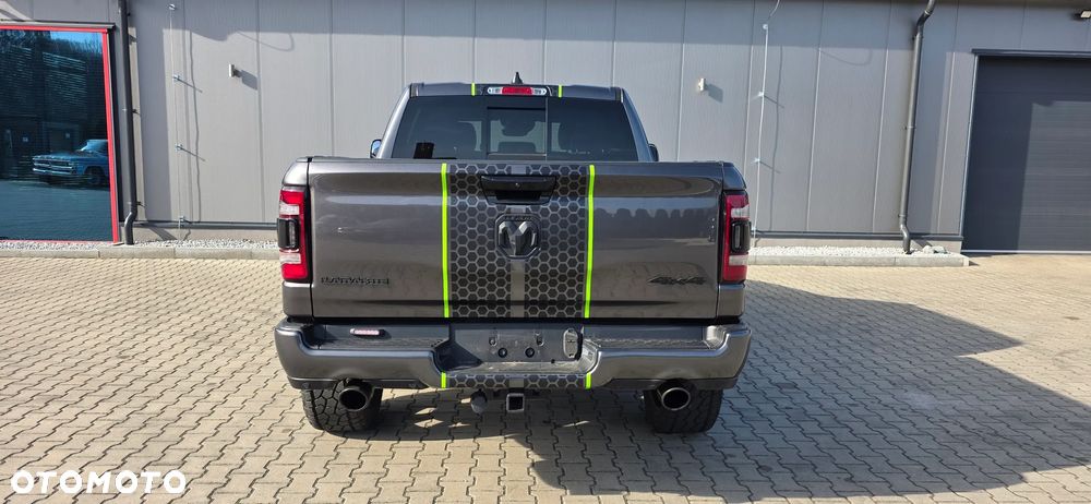 RAM 1500 5.7 Crew Cab Shortbed Laramie Black - 10