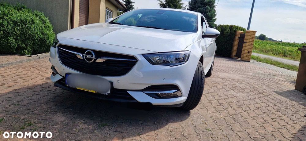 Opel Insignia - 1
