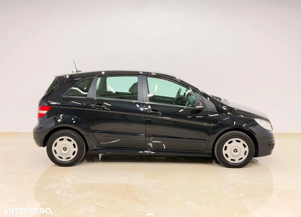 Mercedes-Benz B 170 Autotronic - 12