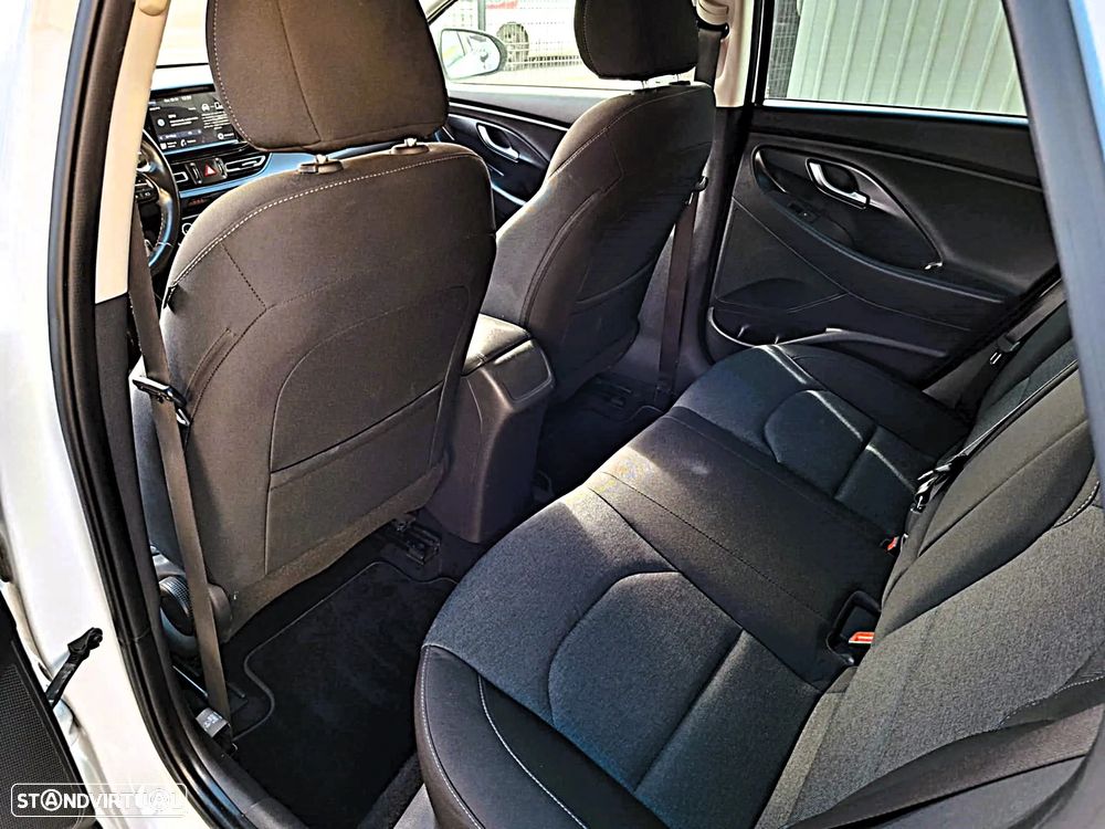 Hyundai i30 SW 1.6 CRDi Style - 39