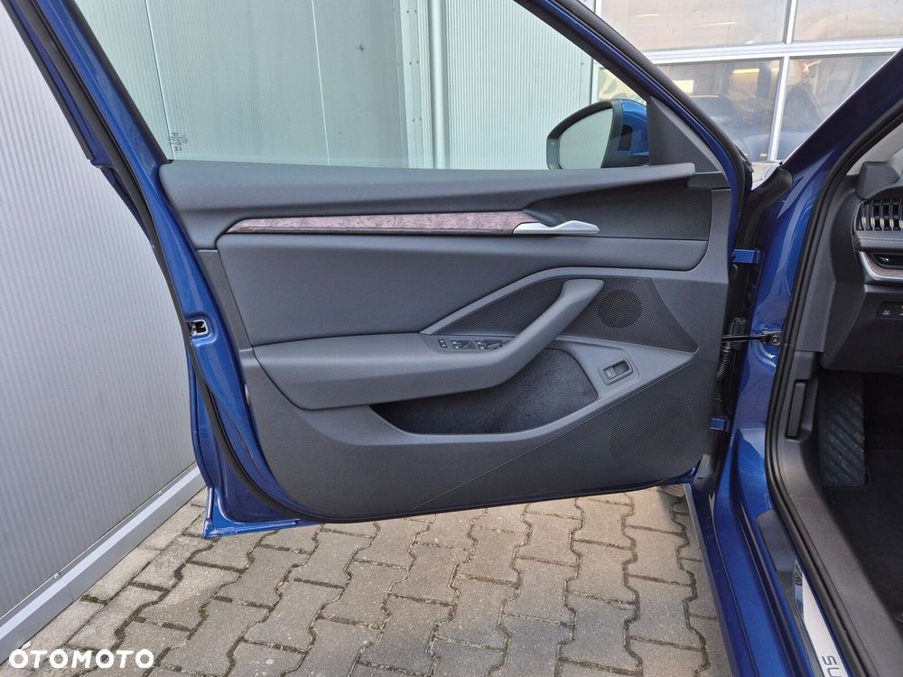 Skoda Superb 2.0 TSI L&K DSG - 16