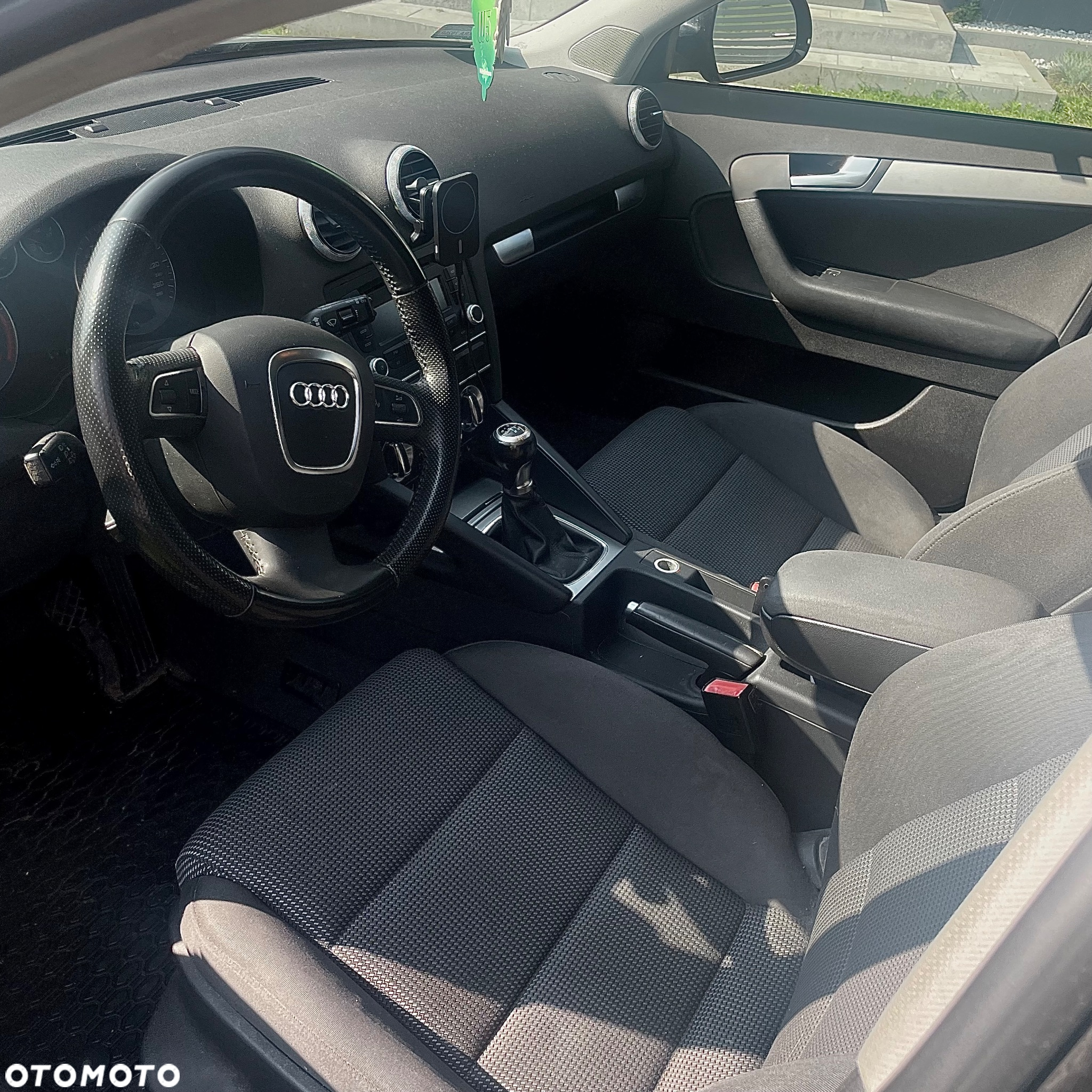 Audi A3 1.6 Attraction - 21