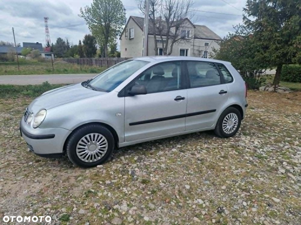 Volkswagen Polo - 2