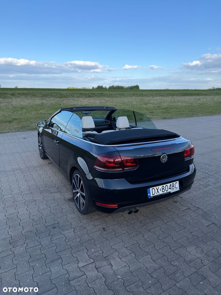 Volkswagen Golf - 8
