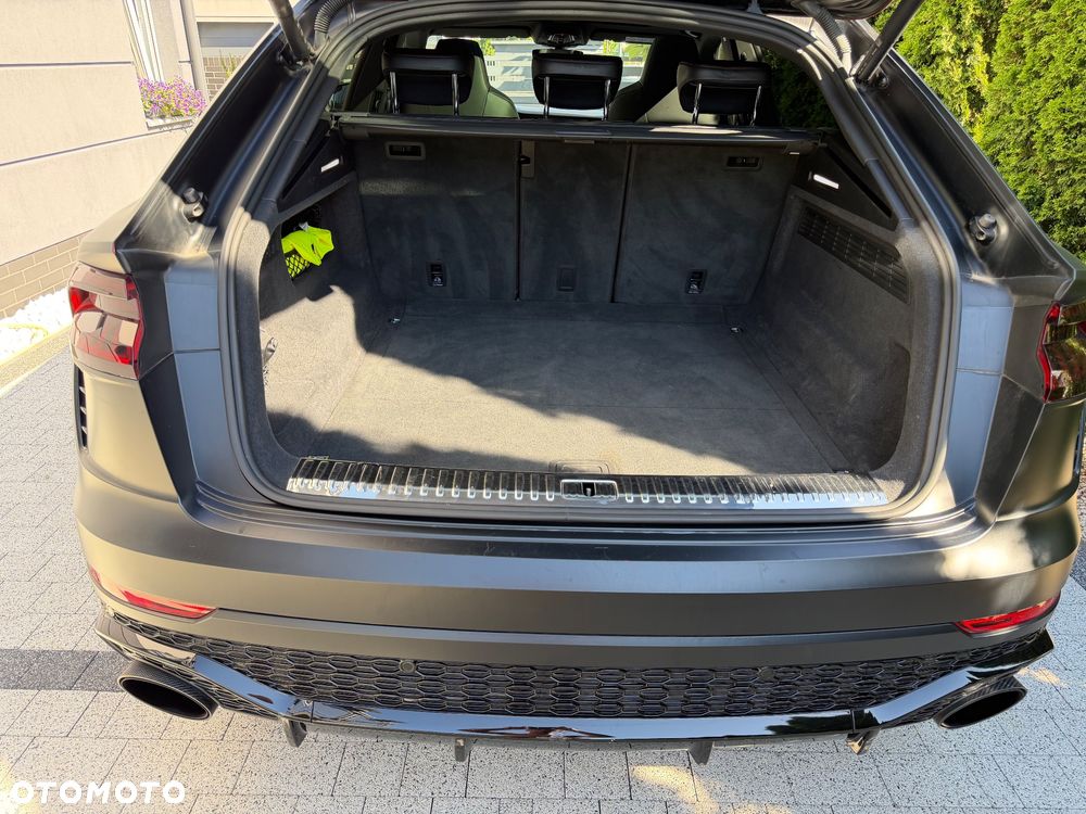 Audi RS Q8 - 19
