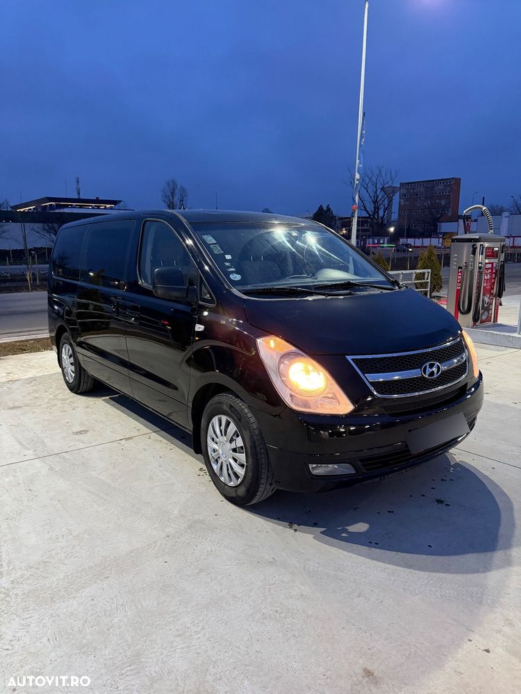 Hyundai H-1 Starex - 1