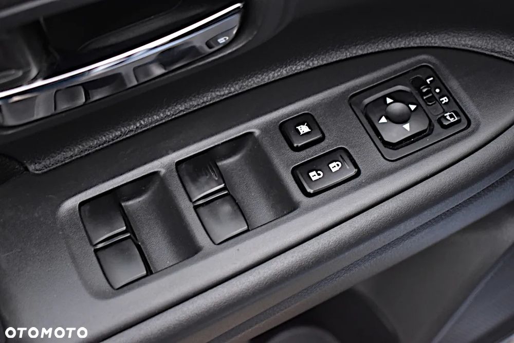 Mitsubishi Outlander 2.0 4WD - 33