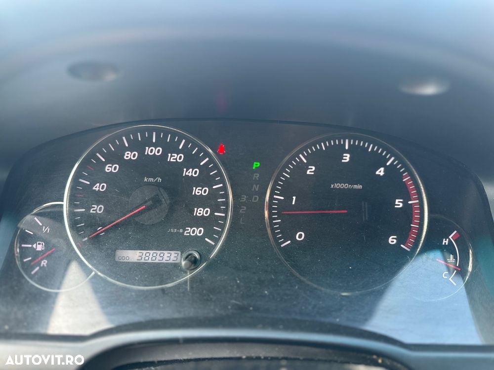 Toyota Land Cruiser - 22
