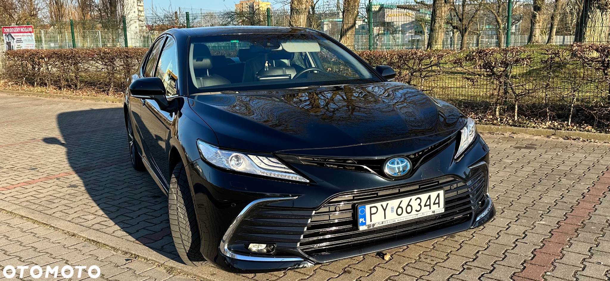 Toyota Camry 2.5 Hybrid Executive CVT - 3