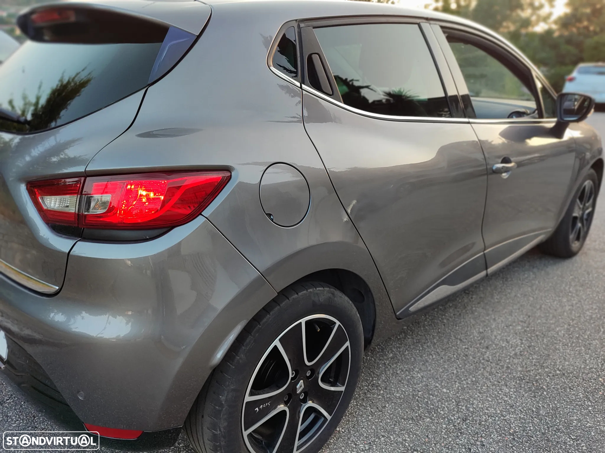 Renault Clio 0.9 TCE Dynamique S - 5