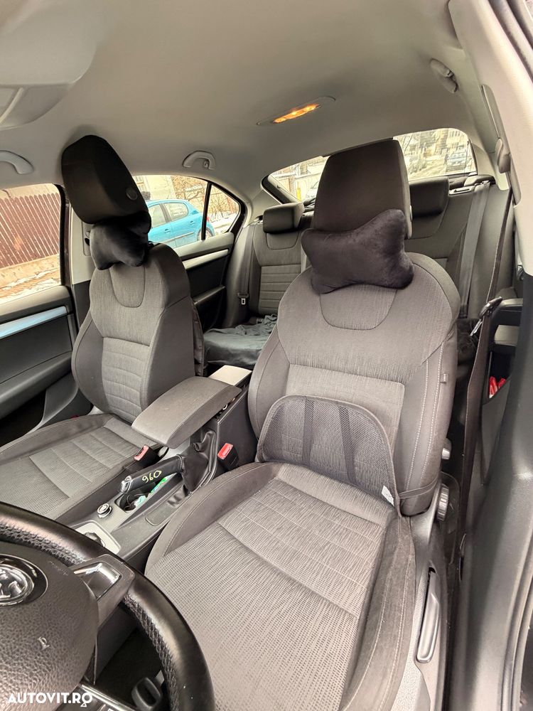 Skoda Octavia 2.0 TDI ELEGANCE DSG - 4
