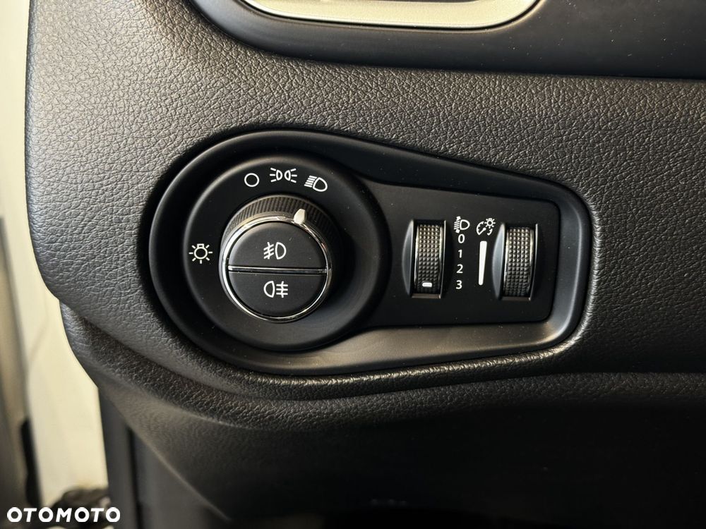 Jeep Renegade - 20