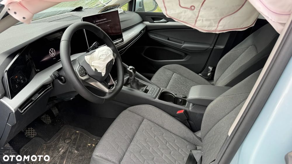 Volkswagen Golf 1.5 TSI Special Edition - 20