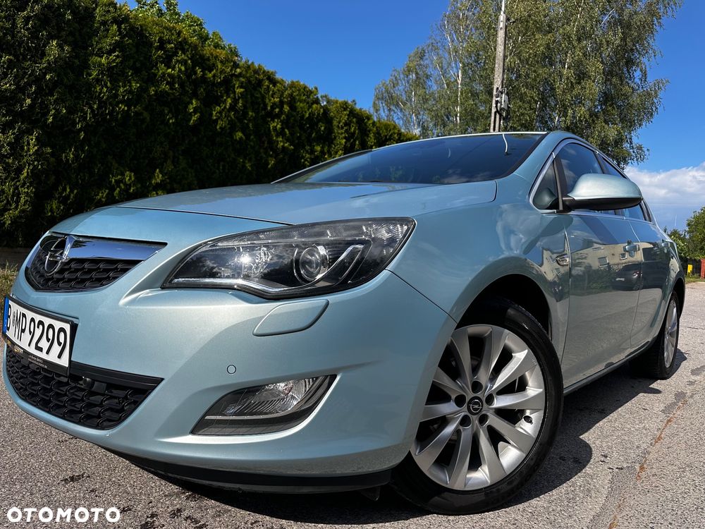 Opel Astra 1.4 Turbo Color Edition - 1