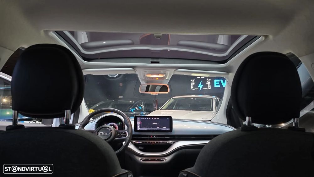 Fiat 500e 42 kWh Icon - 24