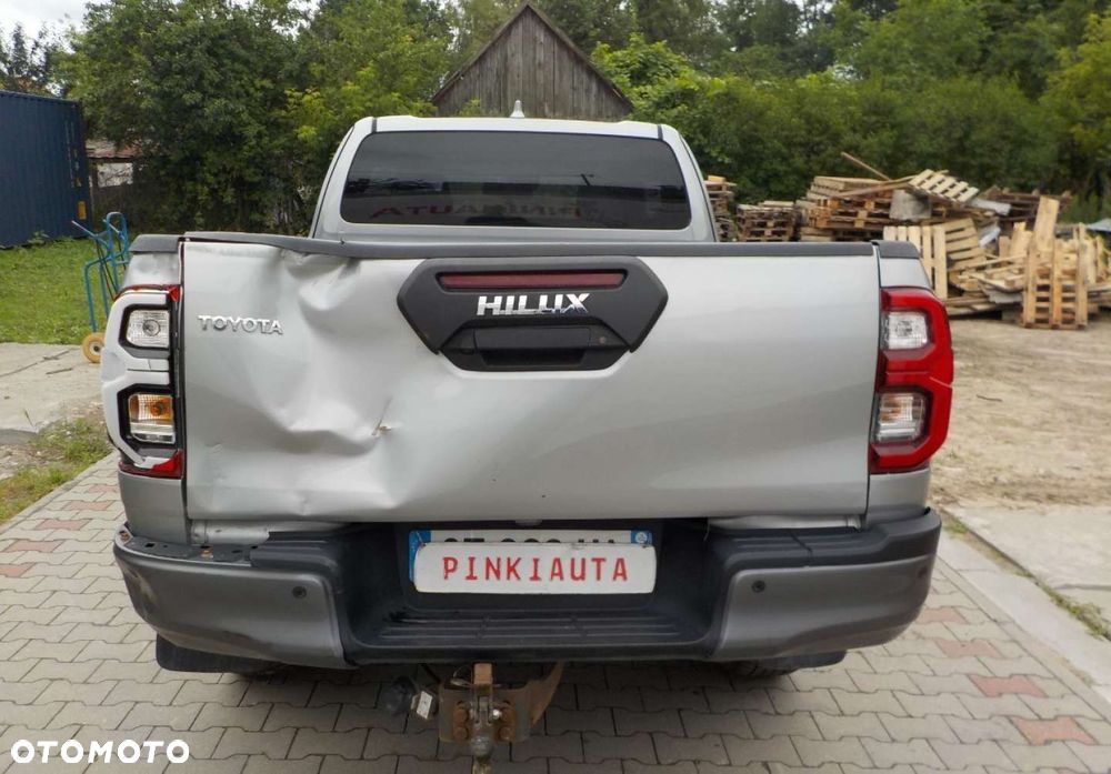 Toyota Hilux - 11
