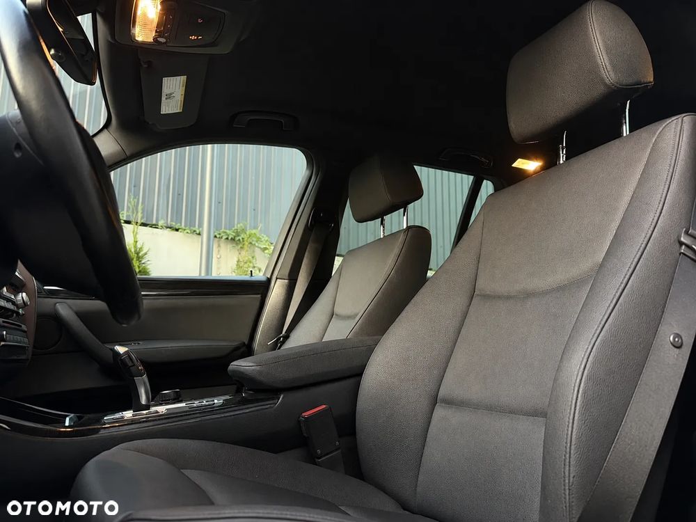 BMW X3 xDrive28i Sport-Aut xLine - 21