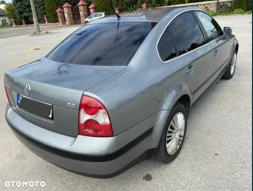 Volkswagen Passat 2.0 Comfortline - 5
