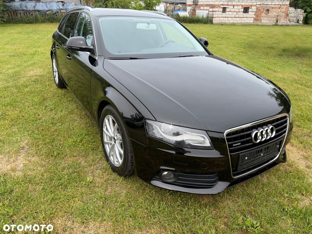 Audi A4 Avant 3.0 TDI DPF clean diesel quattro tiptron Attraction - 3
