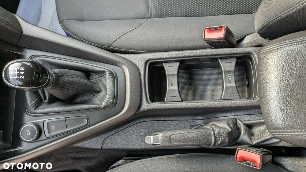 Ford Focus - 33