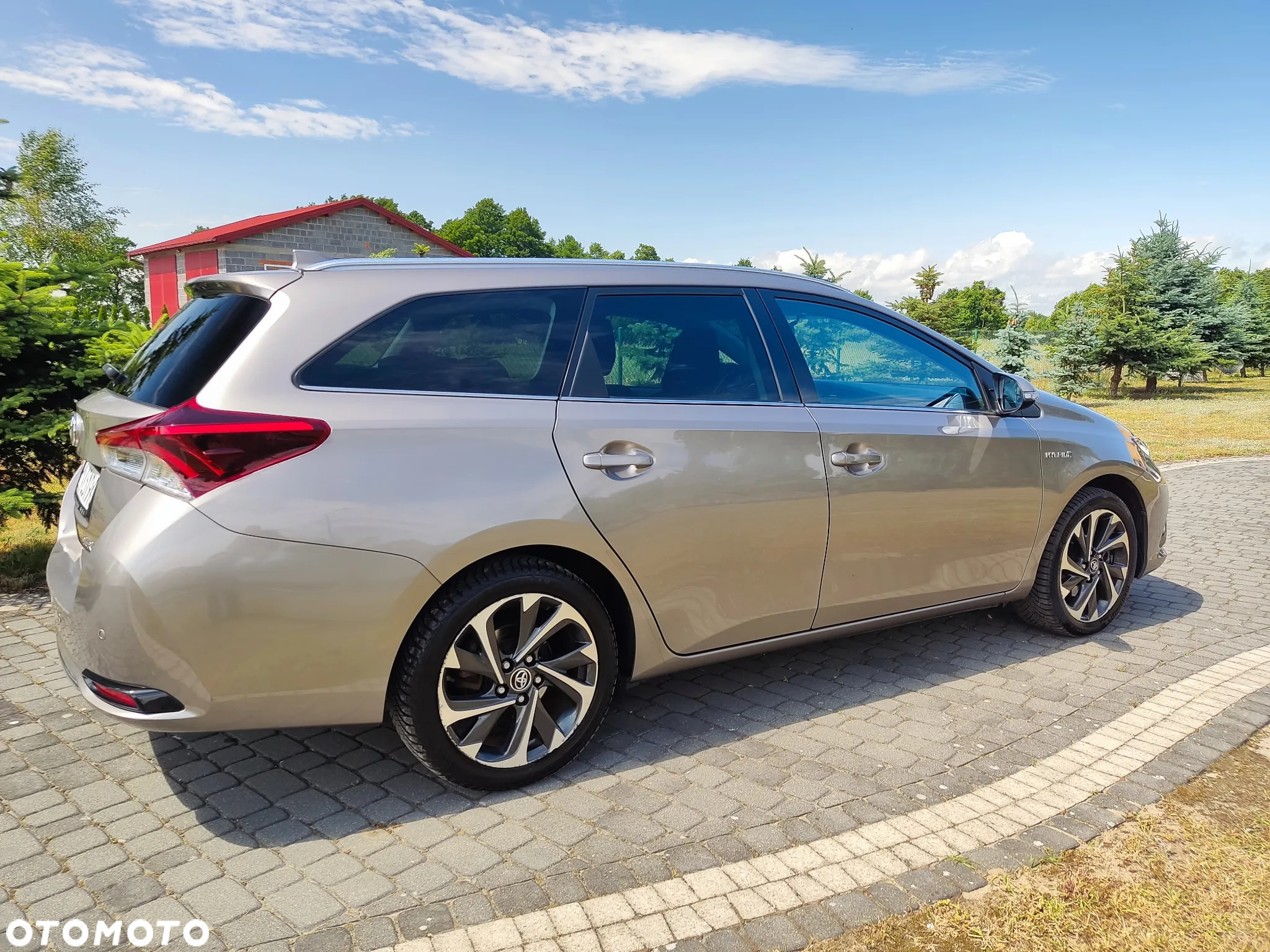 Toyota Auris 1.8 VVT-i Hybrid Automatik Design Edition - 10