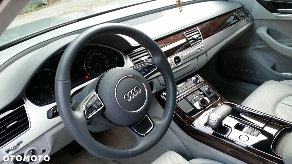 Audi A8 4.2 TDI Quattro - 3