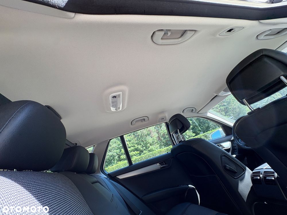 Mercedes-Benz Klasa C 180 Kompressor Automatik BlueEFFICIENCY Avantgarde - 24