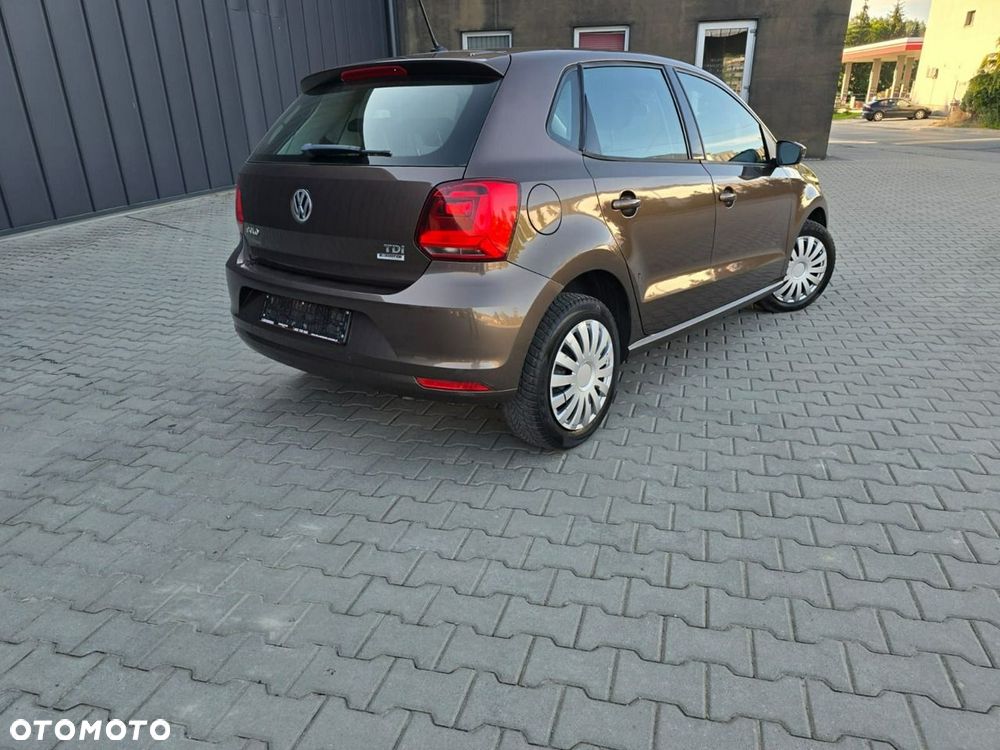 Volkswagen Polo - 2