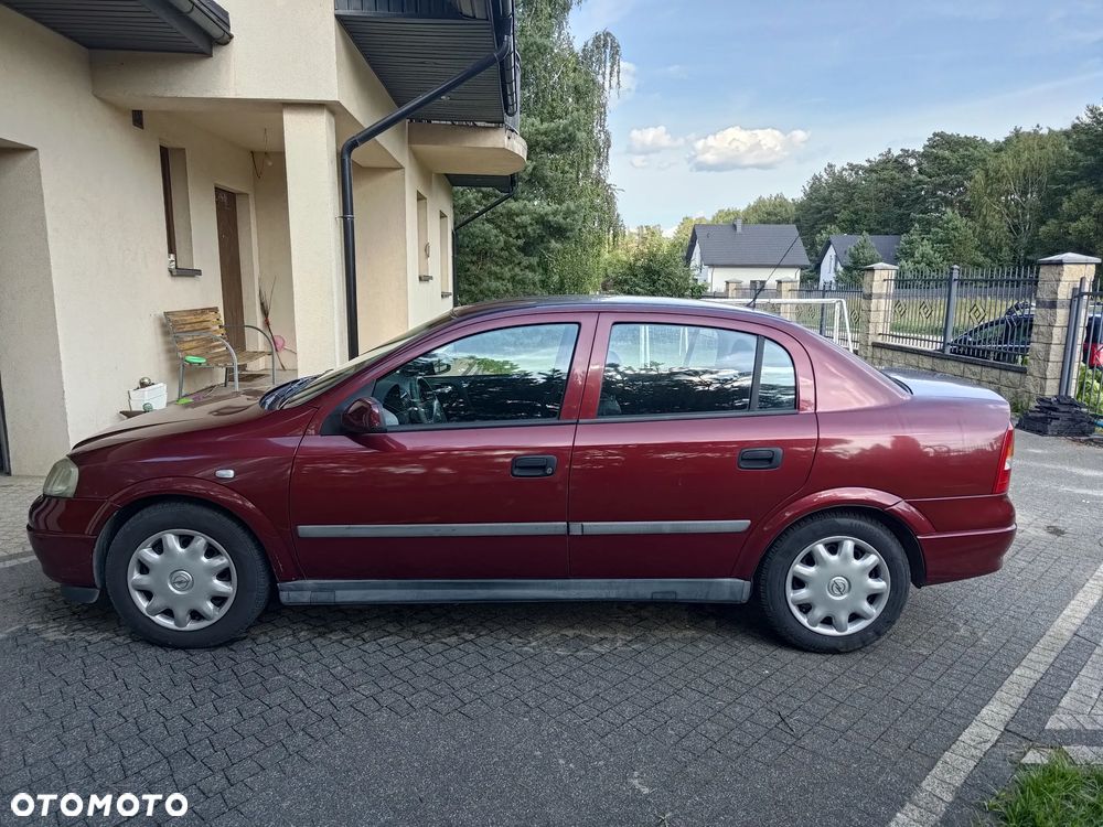 Opel Astra 1.6 16v 100 - 12