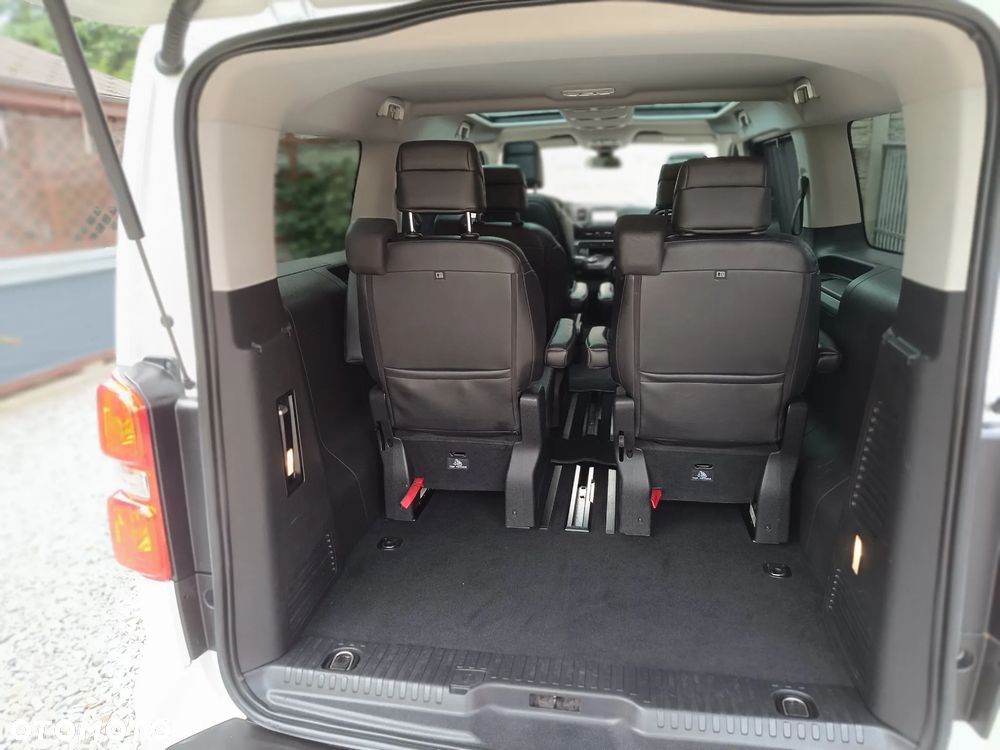 Peugeot Traveller 2.0 BlueHDi Long Business Vip - 36