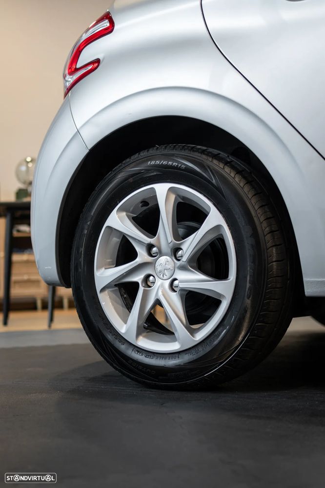 Peugeot 208 1.2 VTi SE Style - 13