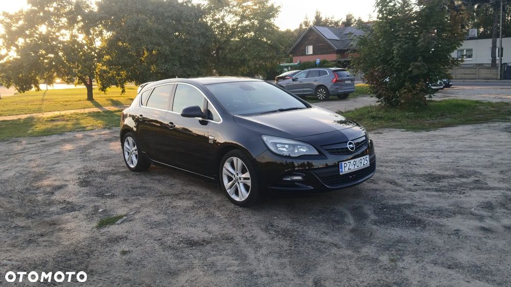 Opel Astra 1.4 Turbo Edition Sport - 1