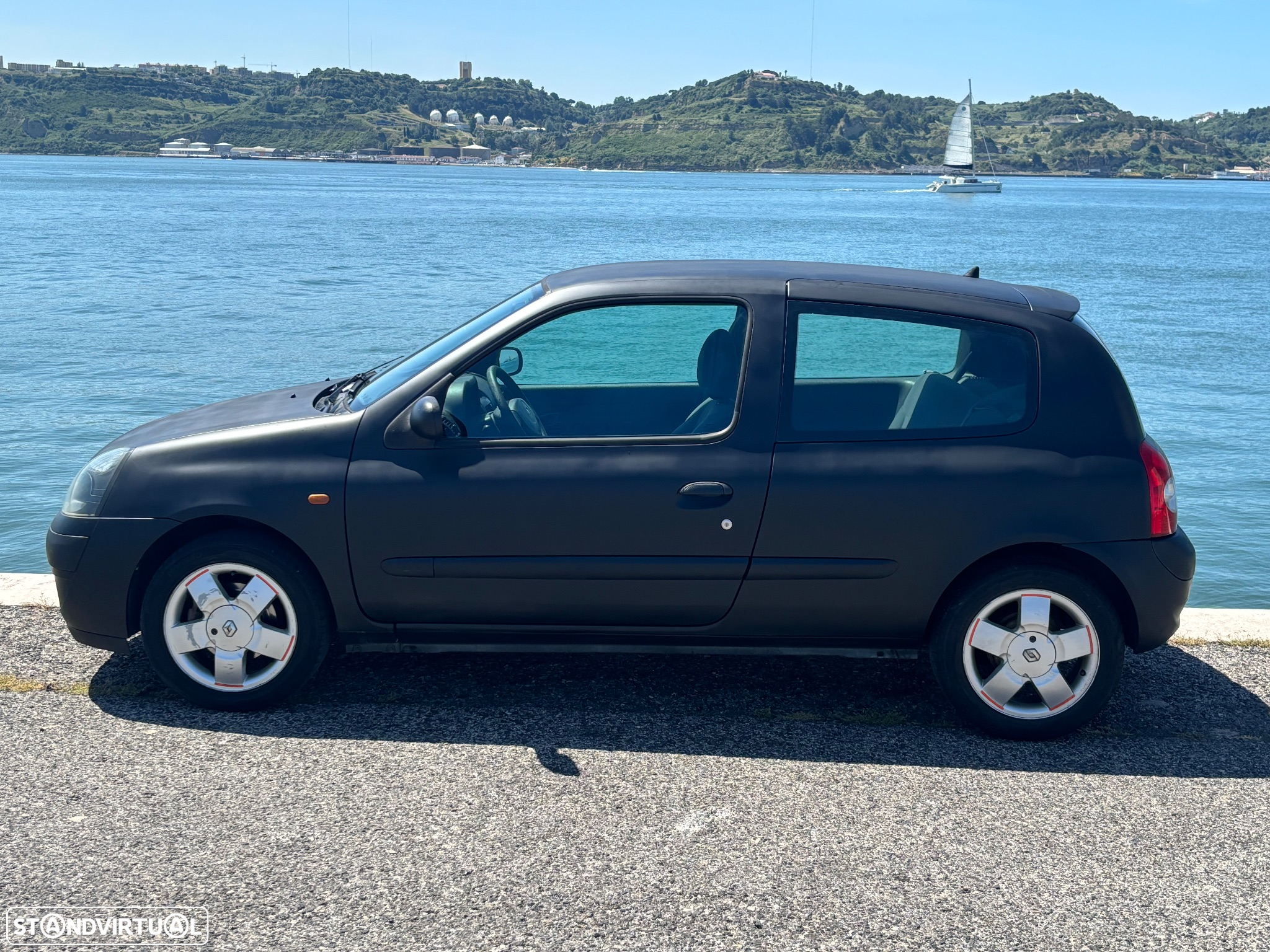Renault Clio 1.2 16V Billabong QuickS - 2