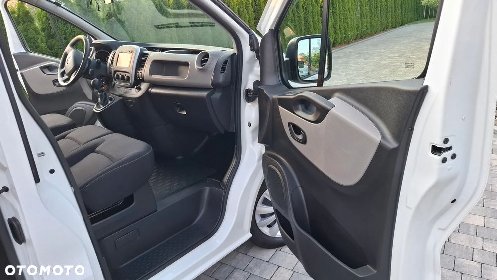 Renault Trafic - 11