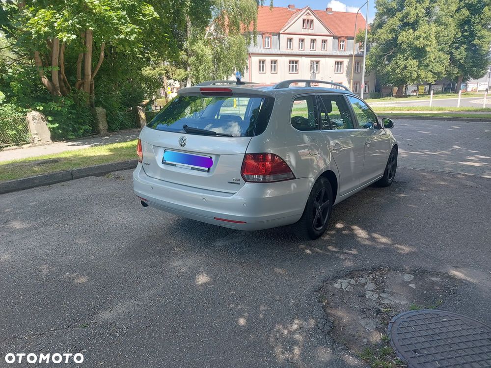 Volkswagen Golf 1.6 TDI DPF BlueMotion Technology Comfortline - 6