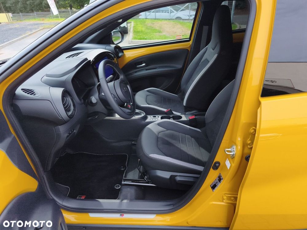 Toyota Aygo X Hybrid 1.5 Style e-CVT - 14
