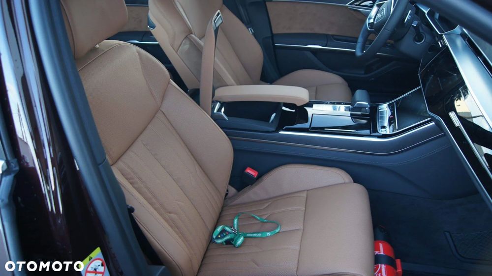Audi A8 - 10