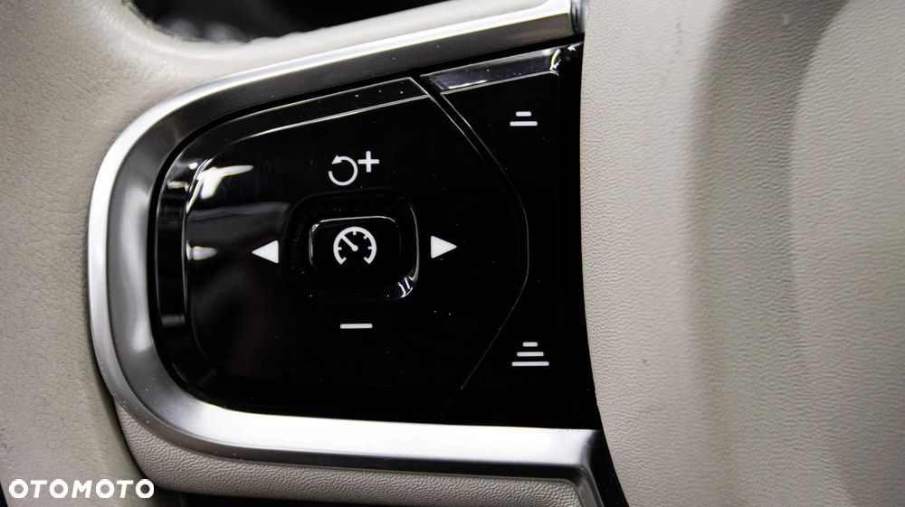 Volvo XC 60 B4 B Inscription - 17
