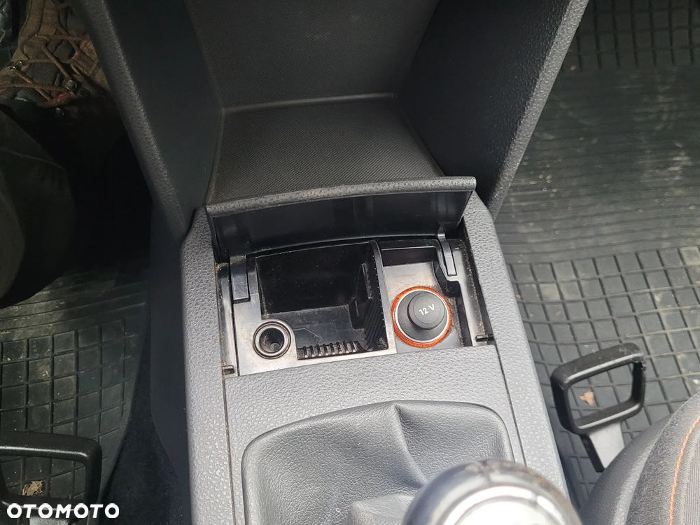 Volkswagen Polo 1.4 TDI Sportline - 24