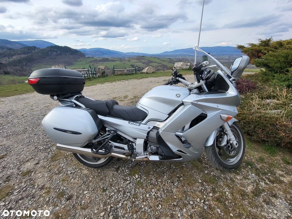 Yamaha FJR - 3