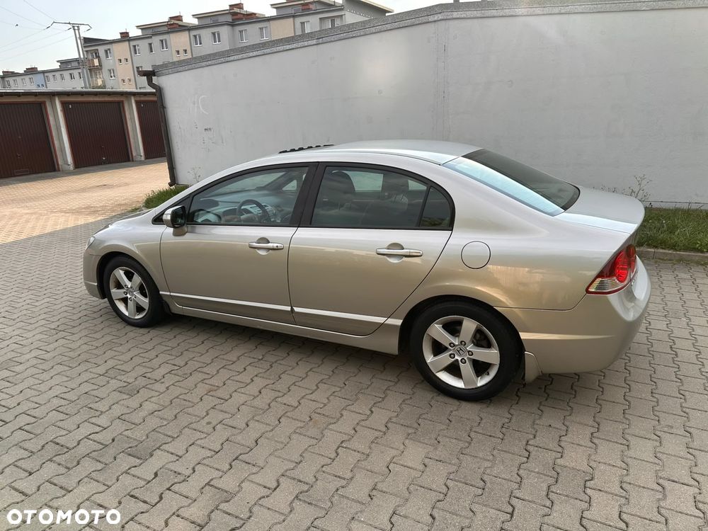 Honda Civic - 9