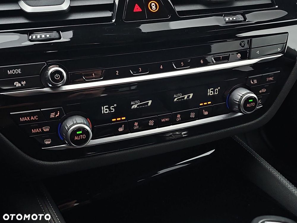 BMW Seria 5 - 22