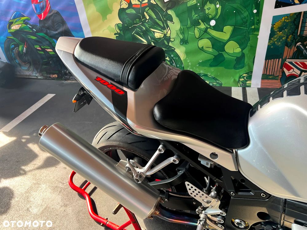 Suzuki GSX-R - 12